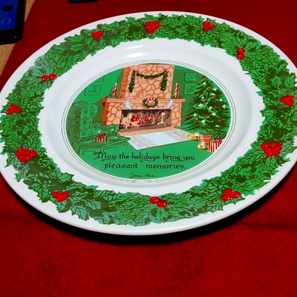 Burleigh Christmas  Memories Plate